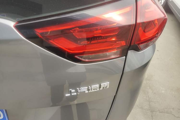 Used Chevrolet Orlando 2019 530T Automatic Luxury Edition (5+2 Seater) – China VI Standard Right Rear Taillight