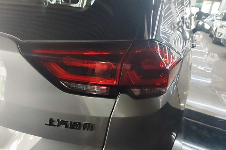 Used Chevrolet Orlando 2019 Redline 530T Automatic Enjoyment Version (5+2 Seating) China VI Right Rear Taillight