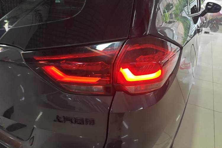 Used Chevrolet Orlando 2019 Redline 530T Automatic Enjoyment Version (5+2 Seating) China VI Right Rear Taillight