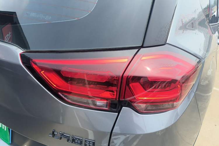 Used Chevrolet Orlando 2019 Redline 530T Automatic Enjoyment Version (5+2 Seating) China VI Right Rear Taillight