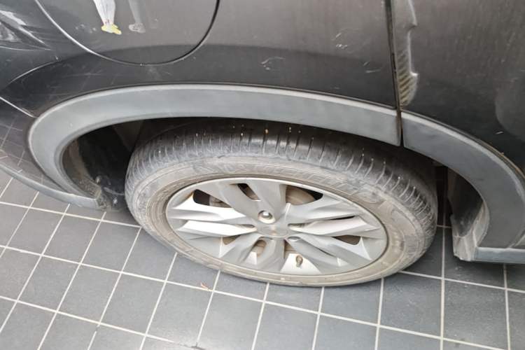 Used Chevrolet Orlando 2019 530T Automatic Luxury Edition (5+2 Seater) – China VI Standard Right Rear Wheel Hub
