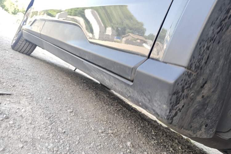 Used Chevrolet Orlando 2019 Redline 530T Automatic Enjoyment Version (5+2 Seating) China VI Right Side Sill