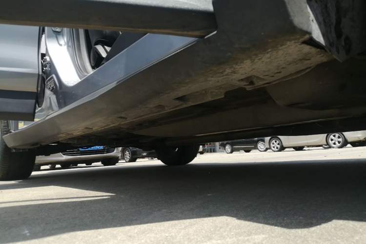 Used Chevrolet Orlando 2019 Redline 530T Automatic Enjoyment Version (5+2 Seating) China VI Right Side Sill