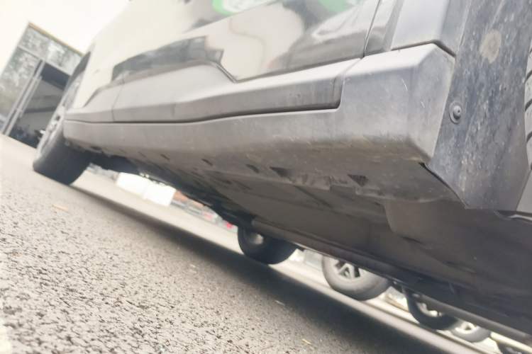 Used Chevrolet Orlando 2019 Redline 530T Automatic Enjoyment Version (5+2 Seating) China VI Right Side Sill