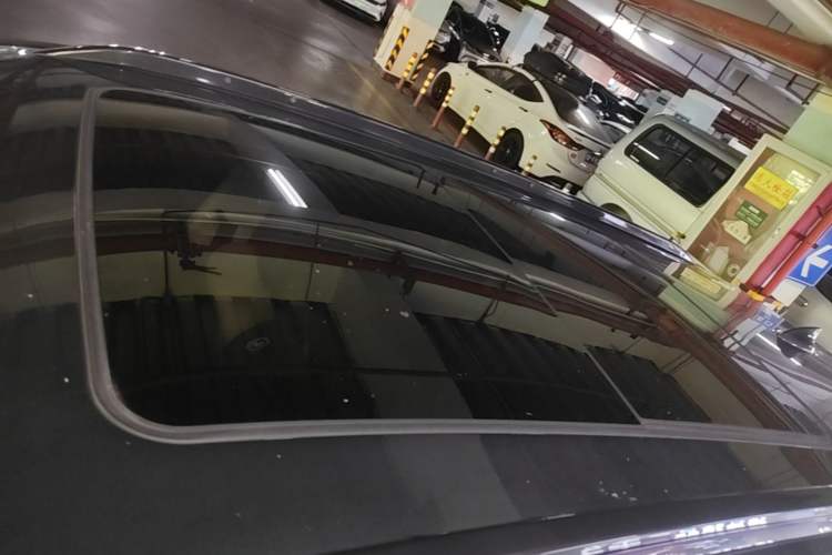 Used Chevrolet Orlando 2019 Redline 530T Automatic Enjoyment Version (5+2 Seating) China VI Roof