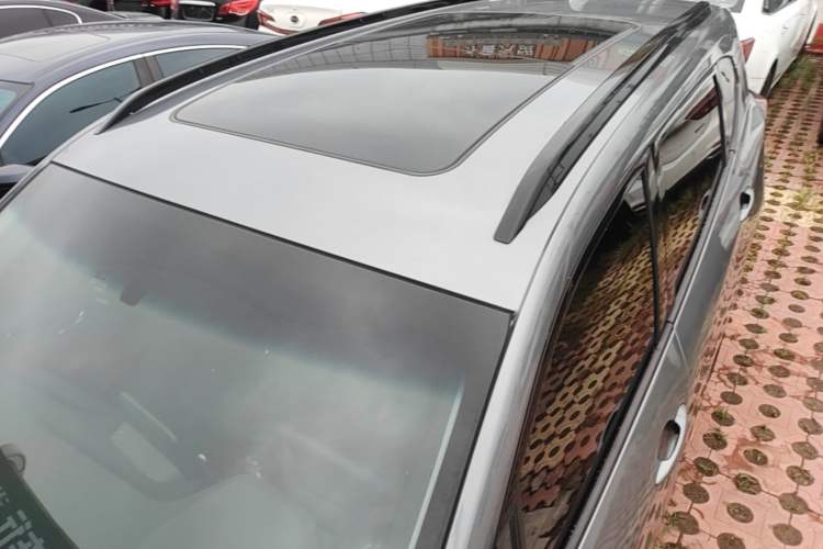 Used Chevrolet Orlando 2019 Redline 530T Automatic Enjoyment Version (5+2 Seating) China VI Roof