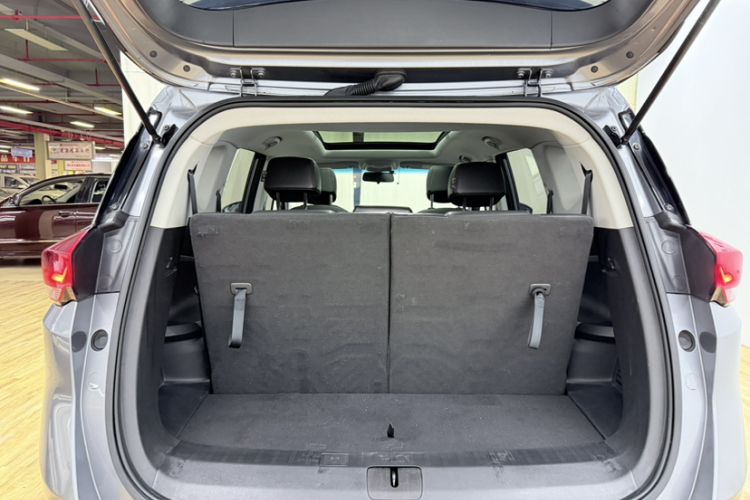 Used Chevrolet Orlando 2019 Redline 530T Automatic Enjoyment Version (5+2 Seating) China VI Trunk