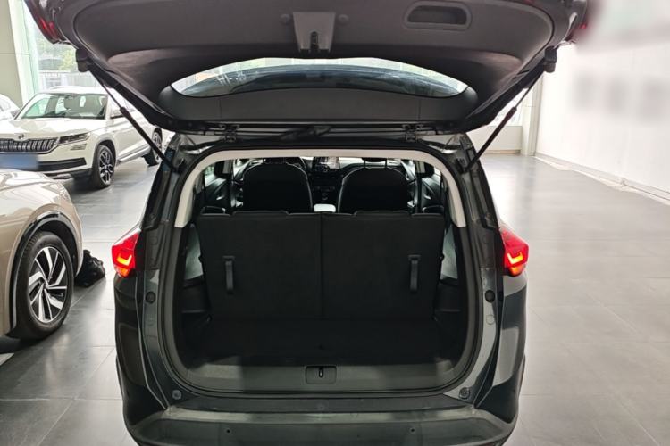 Used Chevrolet Orlando 2019 Redline 530T Automatic Enjoyment Version (5+2 Seating) China VI Trunk