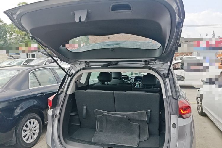 Used Chevrolet Orlando 2019 Redline 530T Automatic Enjoyment Version (5+2 Seating) China VI Trunk