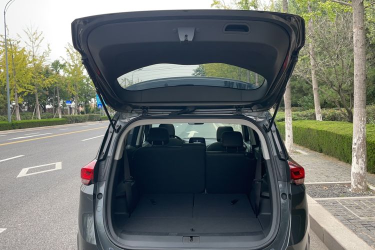 Used Chevrolet Orlando 2019 Redline 530T Automatic Enjoyment Version (5+2 Seating) China VI Trunk