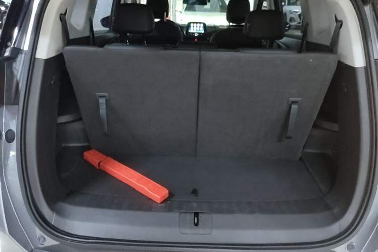 Used Chevrolet Orlando 2019 Redline 530T Automatic Enjoyment Version (5+2 Seating) China VI Trunk