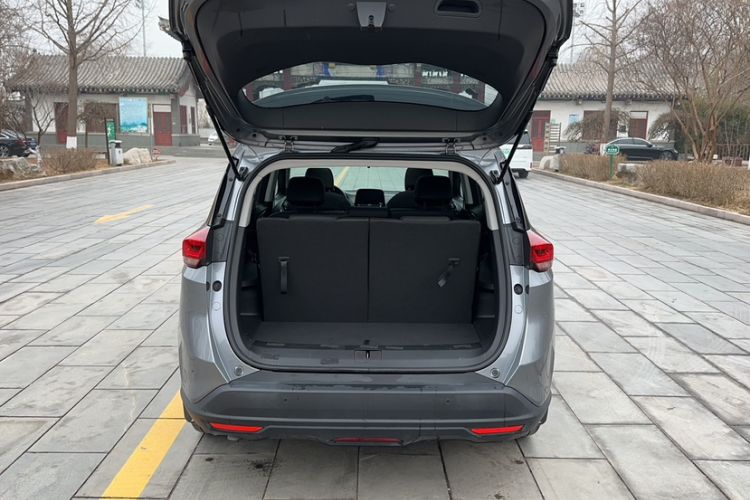 Used Chevrolet Orlando 2019 Redline 530T Automatic Enjoyment Version (5+2 Seating) China VI Trunk