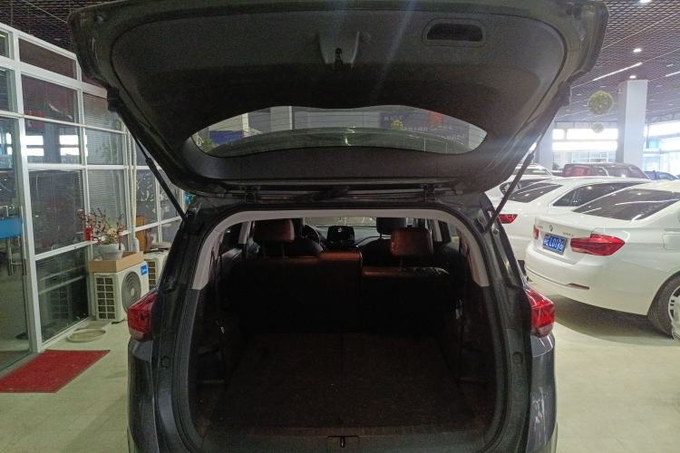 Used Chevrolet Orlando 2019 Redline 530T Automatic Enjoyment Version (5+2 Seating) China VI Trunk