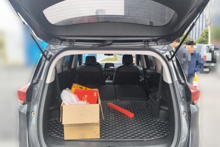 Used Chevrolet Orlando 2019 Redline 530T Automatic Enjoyment Version (5+2 Seating) China VI Trunk