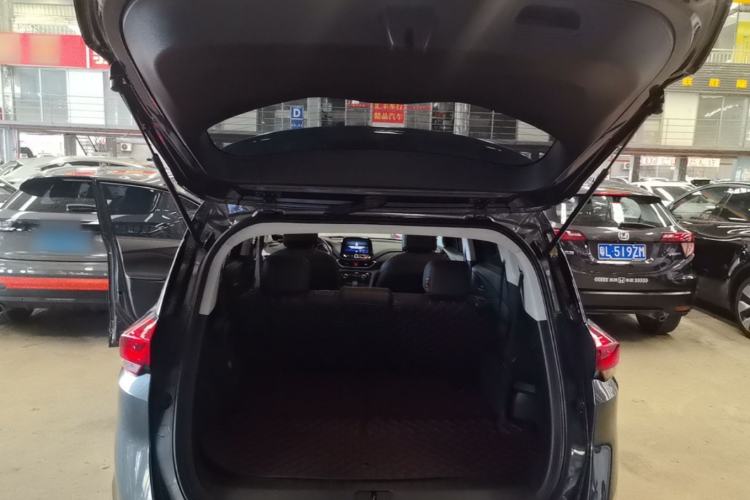 Used Chevrolet Orlando 2019 Redline 530T Automatic Luxury Edition (5-seat model) – China VI Standard Trunk