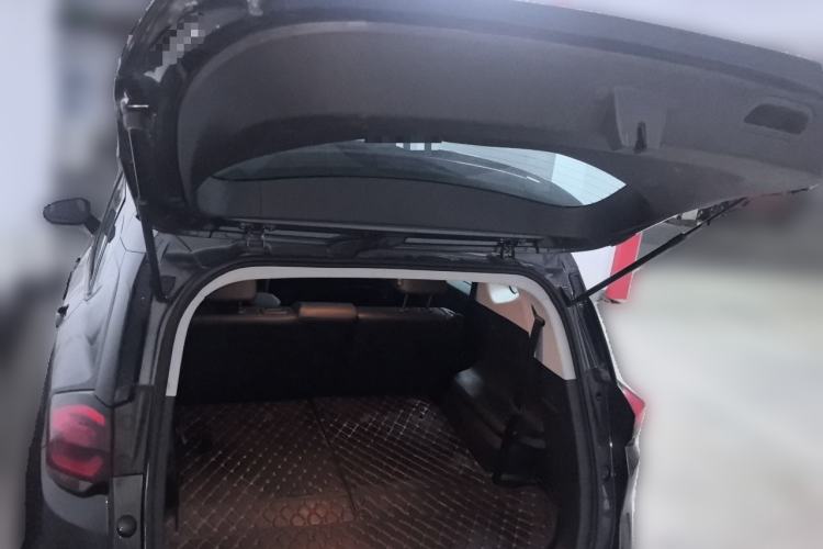 Used Chevrolet Orlando 2019 Redline 530T Automatic Enjoyment Version (5+2 Seating) China VI Trunk