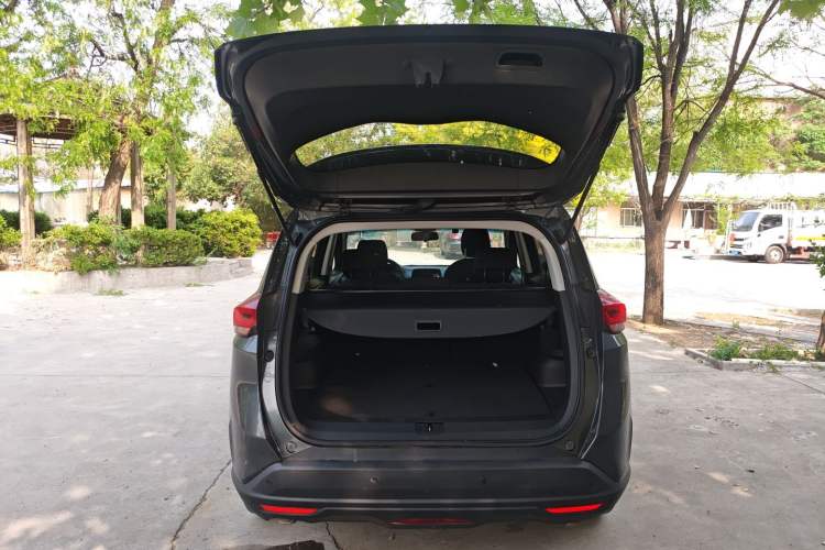 Used Chevrolet Orlando 2019 530T Automatic Luxury Edition (5-seat model) China VI Trunk