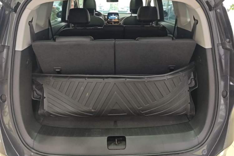 Used Chevrolet Orlando 2019 Redline 530T Automatic Enjoyment Version (5+2 Seating) China VI Trunk