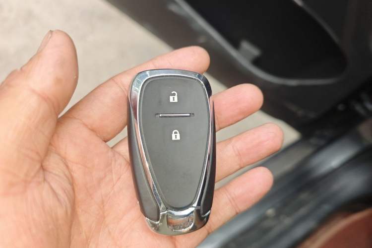 Used Chevrolet Orlando 2019 Redline 530T Automatic Enjoyment Version (5+2 Seating) China VI Vehicle Key