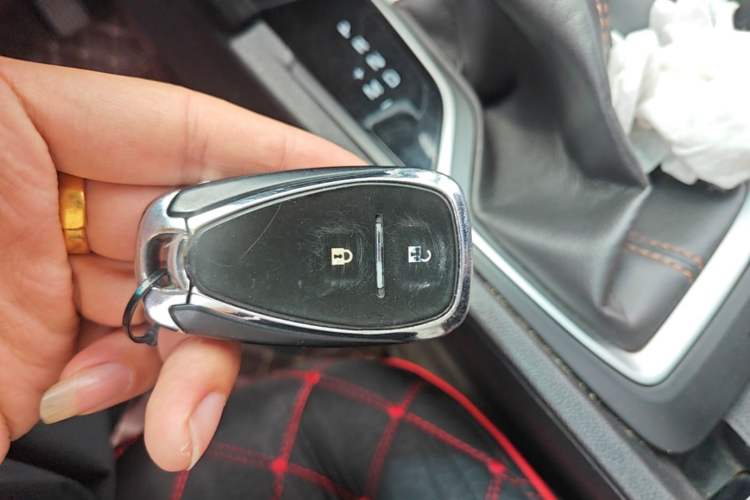 Used Chevrolet Orlando 2019 530T Automatic Luxury Edition (5-seat model) China VI Vehicle Key