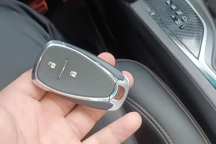 Used Chevrolet Orlando 2019 Redline 530T Automatic Enjoyment Version (5+2 Seating) China VI Vehicle Key
