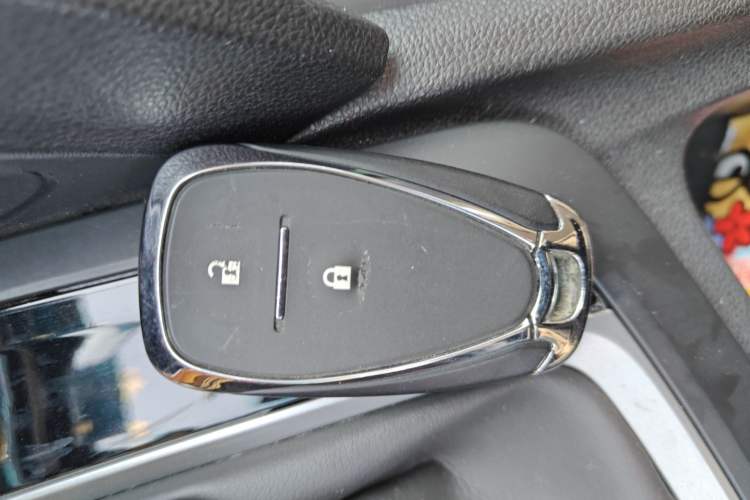 Used Chevrolet Orlando 2019 Redline 530T Automatic Enjoyment Version (5+2 Seating) China VI Vehicle Key