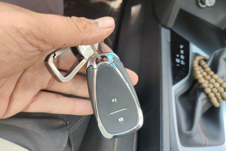 Used Chevrolet Orlando 2019 530T Automatic Luxury Edition (5+2 Seater) – China VI Standard Vehicle Key