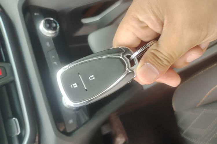 Used Chevrolet Orlando 2019 530T Automatic Luxury Edition (5+2 Seater) – China VI Standard Vehicle Key