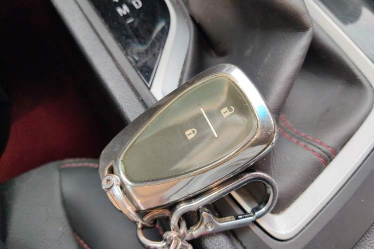 Used Chevrolet Orlando 2019 Redline 530T Automatic Enjoyment Version (5+2 Seating) China VI Vehicle Key