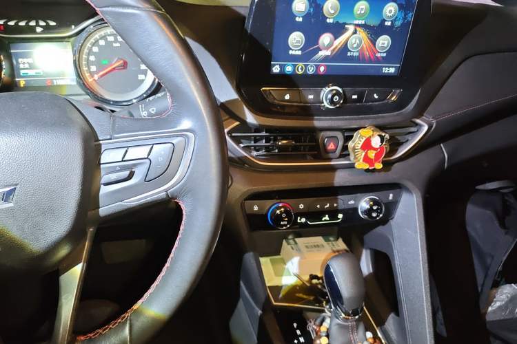 Used Chevrolet Orlando 2019 Redline 530T Automatic Enjoyment Version (5+2 Seating) China VI Audio And AC Panel