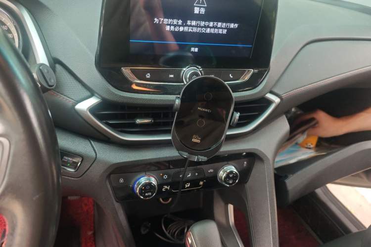 Used Chevrolet Orlando 2019 Redline 530T Automatic Enjoyment Version (5+2 Seating) China VI Audio And AC Panel