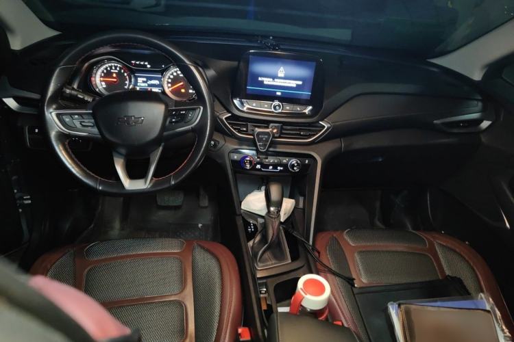 Used Chevrolet Orlando 2019 Redline 530T Automatic Enjoyment Version (5+2 Seating) China VI Center Console