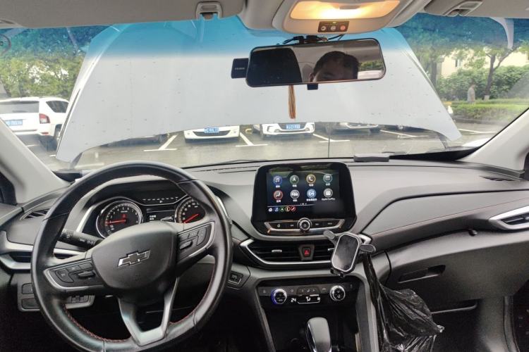 Used Chevrolet Orlando 2019 Redline 530T Automatic Enjoyment Version (5+2 Seating) China VI Center Console