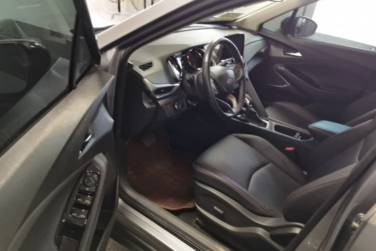 Used Chevrolet Orlando 2019 Redline 530T Automatic Enjoyment Version (5+2 Seating) China VI Driver Seat