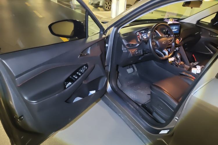 Used Chevrolet Orlando 2019 Redline 530T Automatic Enjoyment Version (5+2 Seating) China VI Driver Seat