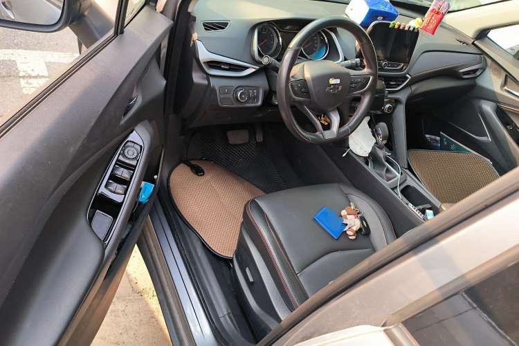 Used Chevrolet Orlando 2019 Redline 530T Automatic Enjoyment Version (5+2 Seating) China VI Driver Seat