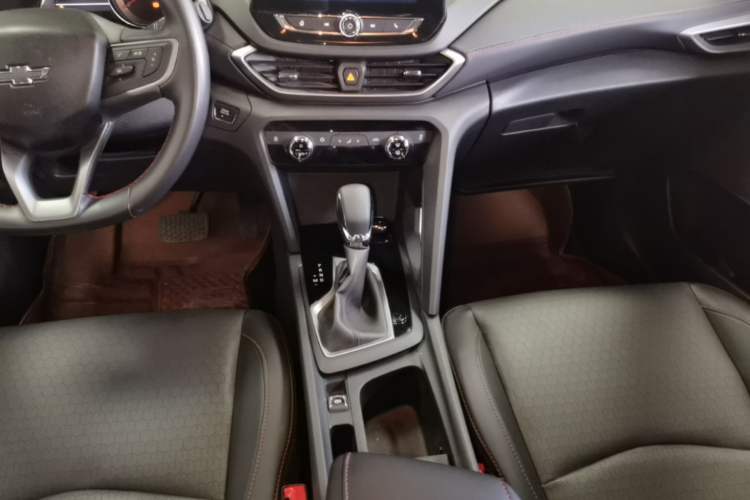 Used Chevrolet Orlando 2019 Redline 530T Automatic Enjoyment Version (5+2 Seating) China VI Gear Lever