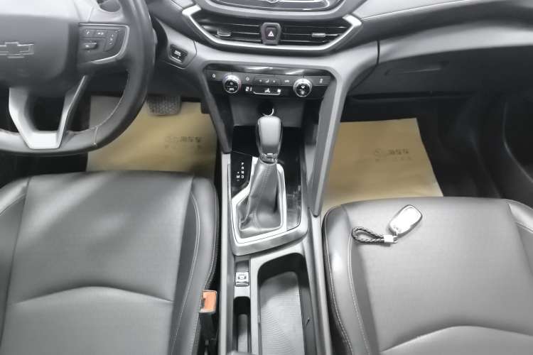 Used Chevrolet Orlando 2019 Redline 530T Automatic Enjoyment Version (5+2 Seating) China VI Gear Lever