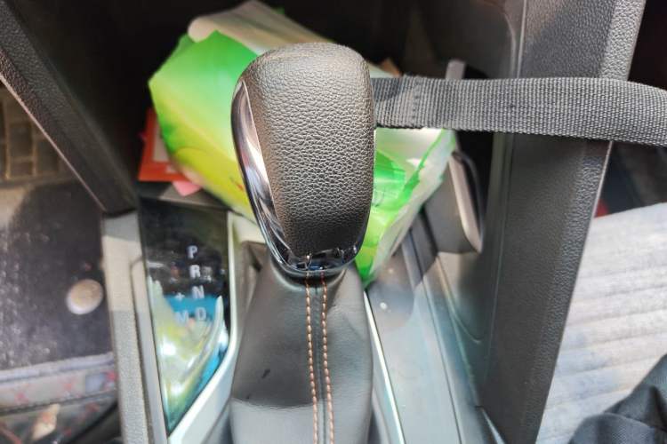 Used Chevrolet Orlando 2019 530T Automatic Luxury Edition (5-seat model) China VI Gear Lever