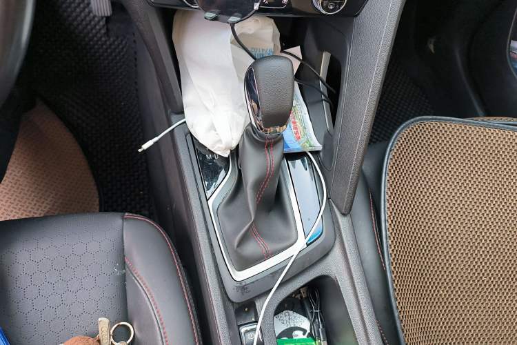 Used Chevrolet Orlando 2019 Redline 530T Automatic Enjoyment Version (5+2 Seating) China VI Gear Lever