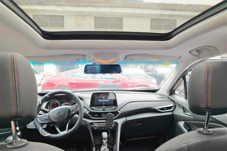 Used Chevrolet Orlando 2019 Redline 530T Automatic Enjoyment Version (5+2 Seating) China VI Headliner