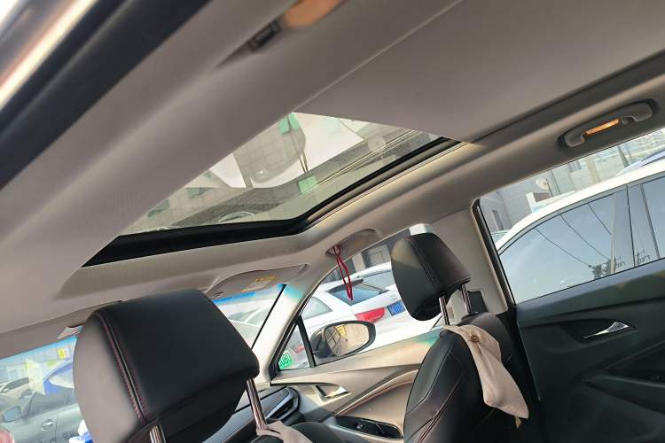 Used Chevrolet Orlando 2019 Redline 530T Automatic Enjoyment Version (5+2 Seating) China VI Headliner