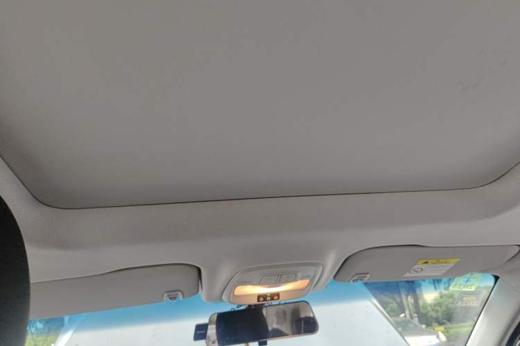 Used Chevrolet Orlando 2019 Redline 530T Automatic Enjoyment Version (5+2 Seating) China VI Headliner
