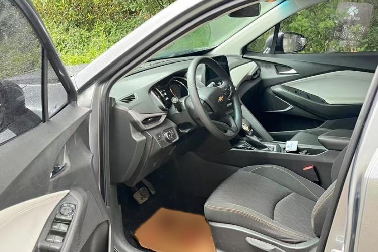 Used Chevrolet Orlando 2019 530T Automatic Luxury Edition (5+2 Seater) – China VI Standard Interior 2