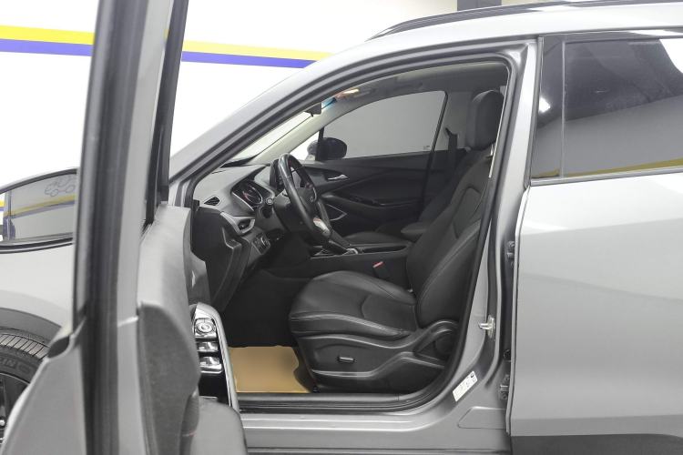 Used Chevrolet Orlando 2019 Redline 530T Automatic Enjoyment Version (5+2 Seating) China VI Left Front Seat