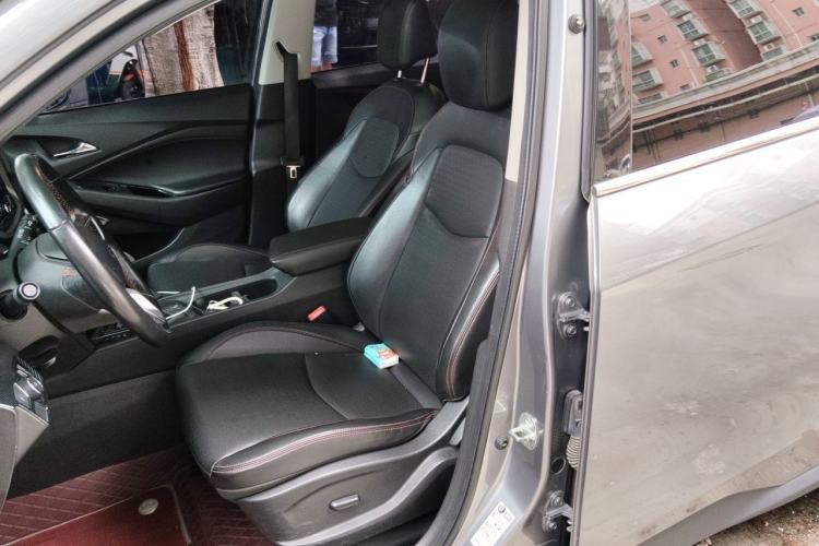Used Chevrolet Orlando 2019 Redline 530T Automatic Enjoyment Version (5+2 Seating) China VI Left Front Seat