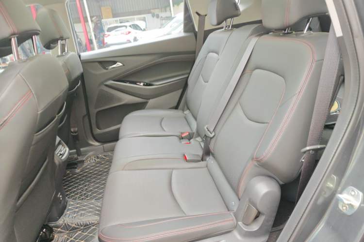 Used Chevrolet Orlando 2019 Redline 530T Automatic Enjoyment Version (5+2 Seating) China VI Left Rear Seat