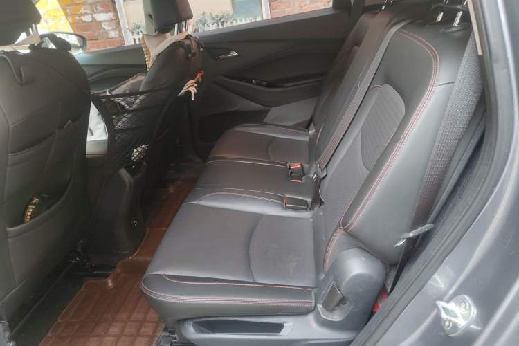 Used Chevrolet Orlando 2019 Redline 530T Automatic Enjoyment Version (5+2 Seating) China VI Left Rear Seat