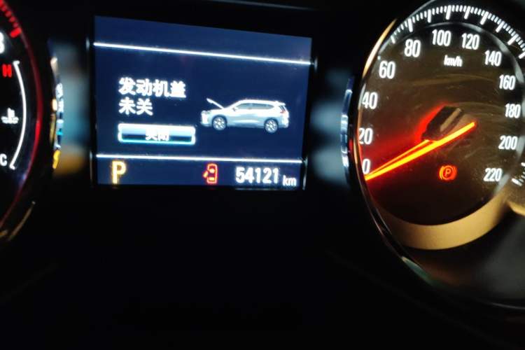 Used Chevrolet Orlando 2019 Redline 530T Automatic Enjoyment Version (5+2 Seating) China VI Odometer Close Up