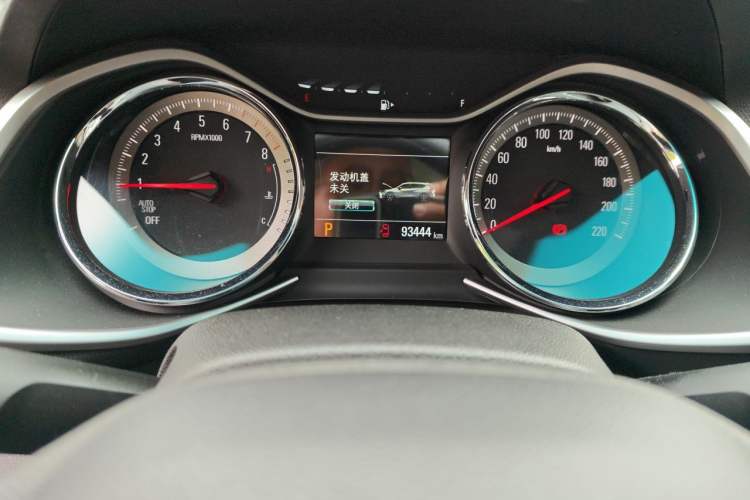 Used Chevrolet Orlando 2019 Redline 530T Automatic Enjoyment Version (5+2 Seating) China VI Odometer Close Up